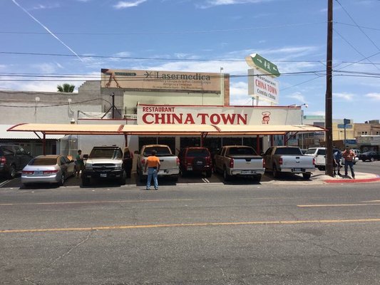Restaurante “China Town” by null