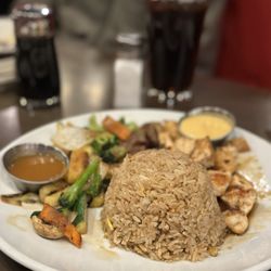 Tomo Hibachi & Sushi