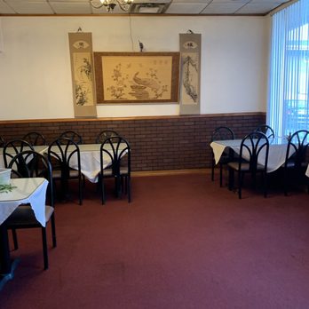 Uncle Wong's - Inside nice and clean - Chinese Near Me - Marseilles, Illinois