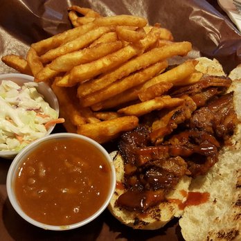 Memphis BBQ - Beef brisket meal - Barbeque Near Me - Woodbridge, Ontario