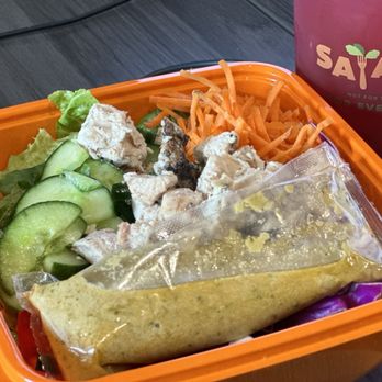 Salad and Go - Thai Chicken Salad w/Blue Basil Lemonade - Salad Near Me - Oklahoma City, Oklahoma Salad and Go - Thai Chicken Salad w/Blue Basil Lemonade - Salad Near Me - Oklahoma City, Oklahoma