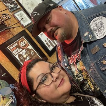 Grill 'Em All - Burgers Near Me - Long Beach, California