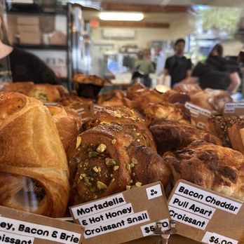 Buttermilk Bakery - Bakeries Near Me - Winter Park, Florida
