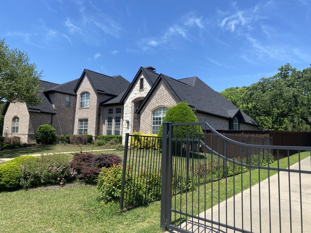 Slide of Elite Construction & Solar