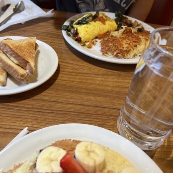 Denny's - American Near Me - Kingman, Arizona