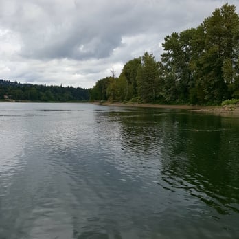 Clackamette Park - Parks Near Me - Oregon City, Oregon