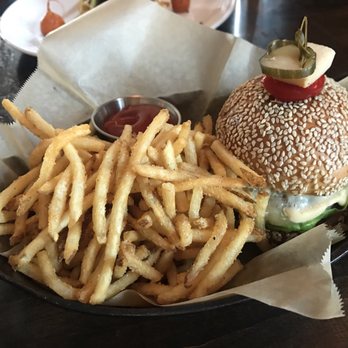 The Roundhouse Hotel - Roundhouse burger with fries - New American Near Me - Beacon, New York