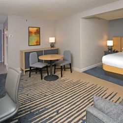 DoubleTree by Hilton Chico - Guest room