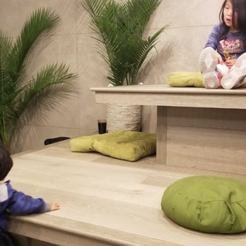 RollPlay Rosslyn - Cool sitting area - Vietnamese Near Me - Arlington, Virginia