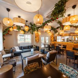 Solasta Winery - the Solasta tasting room featuring ample seating space for all types of celebrations and pours