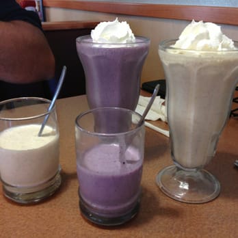 Denny's - Blueberry cheesecake shake and Lemon Icebox Pie shake - American Near Me - Kapolei, Hawaii