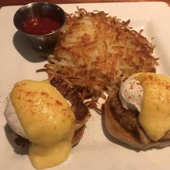 Hennen's - Jumbo lump crab cake eggs Benedict - Steakhouses Near Me - Chattanooga, Tennessee Hennen's - Jumbo lump crab cake eggs Benedict - Steakhouses Near Me - Chattanooga, Tennessee