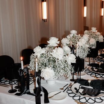 Izas Flowers - Table setting with florals - Florists Near Me - Pinellas Park, Florida Izas Flowers - Table setting with florals - Florists Near Me - Pinellas Park, Florida