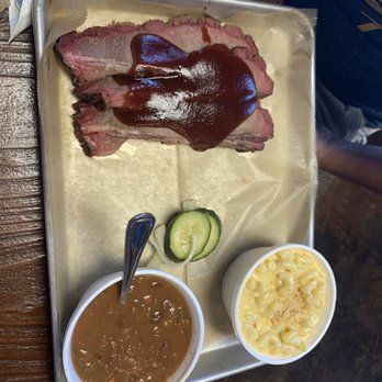Bubba’s Bones & Brews - Brisket plate - Gastropubs Near Me - Cathedral City, California