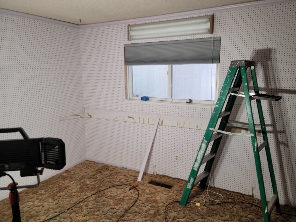 Slide of 8A’s Electrical-Handyman Services