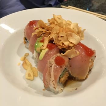 Sushi Kara - Albacore delight roll - Asian Fusion Near Me - Long Beach, California Sushi Kara - Albacore delight roll - Asian Fusion Near Me - Long Beach, California