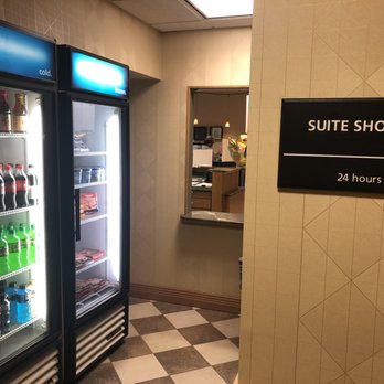Hampton Inn & Suites Plattsburgh - Hotels Near Me - Plattsburgh, New York