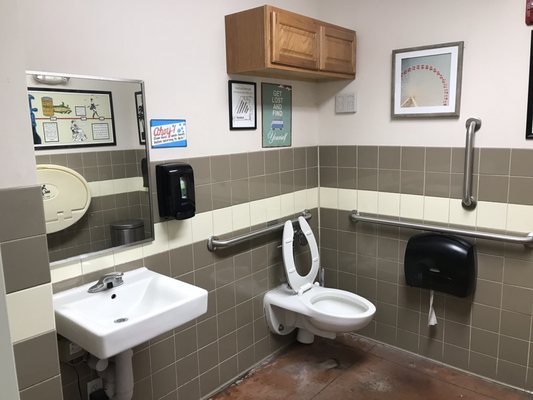 TRADER JOE’S - 125 Photos & 96 Reviews - 12665 W Bluemound Rd ...