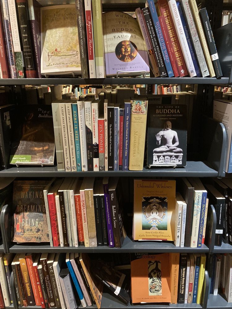 Seminary Co-Op Bookstores Logo