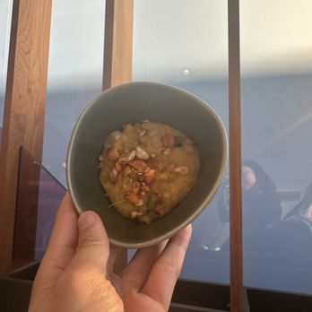 Capital One Lounge - Tapas! - Airport Lounges Near Me - Dulles, Virginia