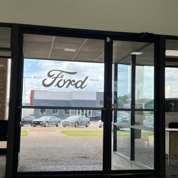 New South Ford - Entrance