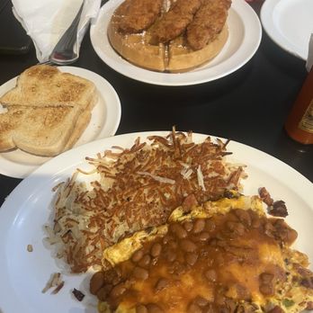 Frank's Downtown Cafe - Portuguese Omelet and the Chicken and Waffles - Cafes Near Me - Manteca, California