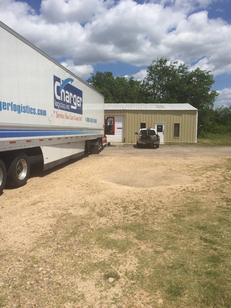 ADVANTAGE AUTO GLASS Updated April 2024 1209 S Hillcrest, Sulphur