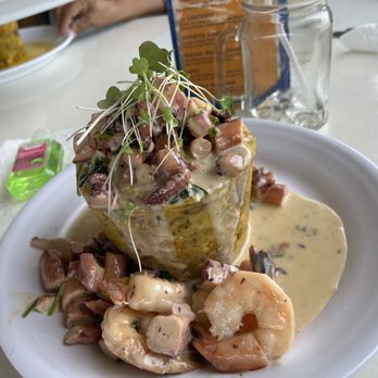 Sal Y Pimienta - Mofongo relleno de mariscos - Seafood Near Me - Fajardo, Puerto Rico