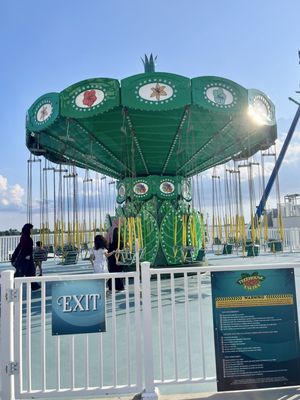 Paradise Pier Fun Park by null