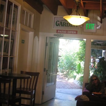 Sunflower Caffe - Interior of Sunflower Caffe - Coffee & Tea Near Me - Sonoma, California