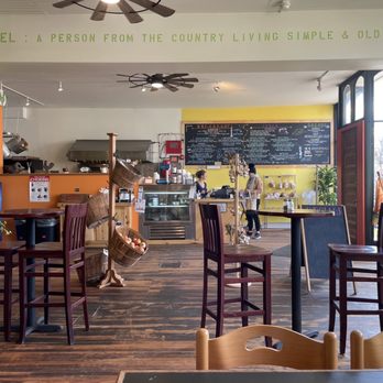 Yokel - Overall view of inside, more space to the left. - Delis Near Me - Franklin, New York