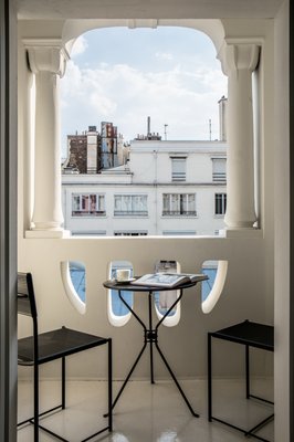 Hôtel du Rond Point des Champs Elysées Paris 8ème - Esprit de France by null