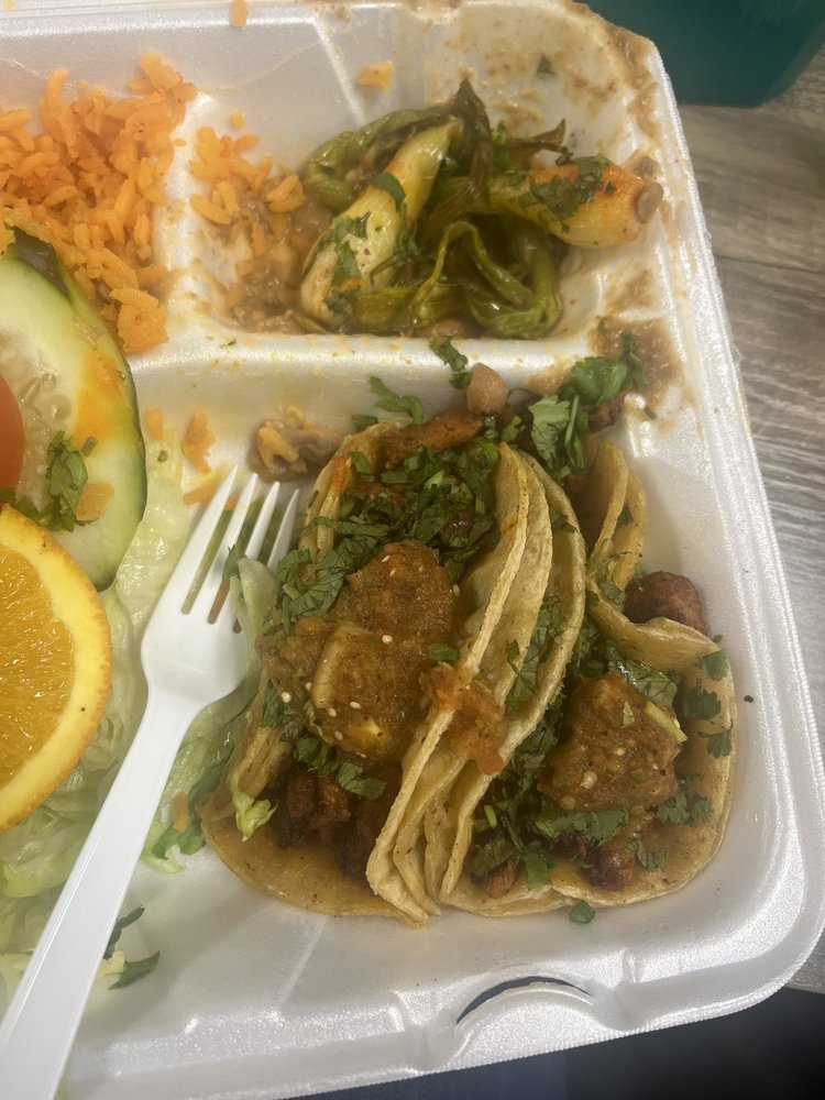 Los Compadres Mexican Restaurant