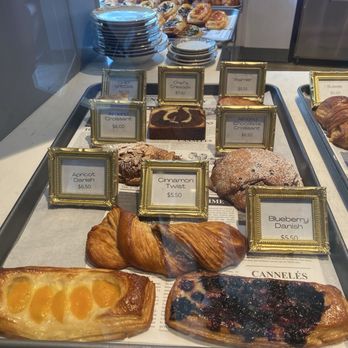 ID-Eclair - Bakeries Near Me - Pasadena, California