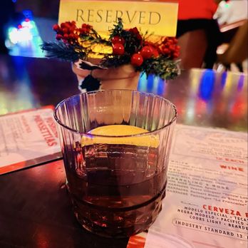 Pushing Daisies - Old Fashioned Family Christmas - Cocktail Bars Near Me - Nashville, Tennessee Pushing Daisies - Old Fashioned Family Christmas - Cocktail Bars Near Me - Nashville, Tennessee