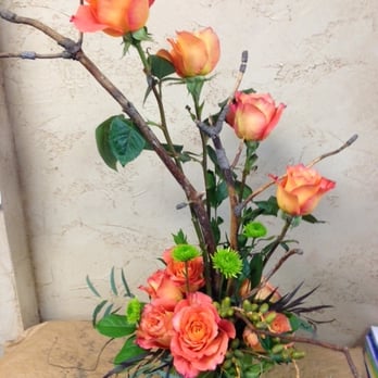The Enchanted Florist - Modern Rustic Roses - Florists Near Me - Monument, Colorado
