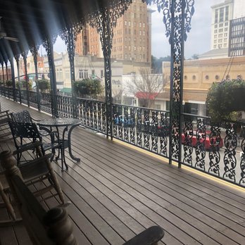 The Marshall House - Hotels Near Me - Savannah, Georgia