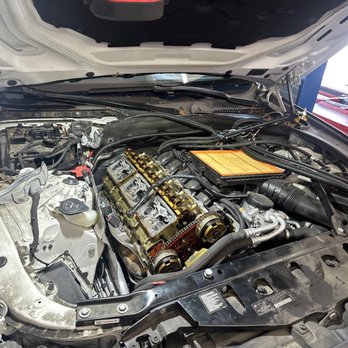 Bobby Grich - 2017 BMW 535i Series customer concern the smell and smoke from engine bay so we found valve cover leaking oil - Auto Repair Near Me - Orange, California Bobby Grich - 2017 BMW 535i Series customer concern the smell and smoke from engine bay so we found valve cover leaking oil - Auto Repair Near Me - Orange, California