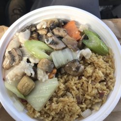 Great Wall Chinese Restaurant - Moo goo gai pan