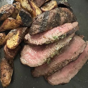 Milner's Gate - Idaho Craft Brewery - Fire-Grilled Flat Iron Steak and red potatoes - Breweries Near Me - Twin Falls, Idaho