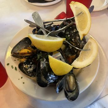Cracked Crab - Mussels - Seafood Near Me - Pismo Beach, California Cracked Crab - Mussels - Seafood Near Me - Pismo Beach, California