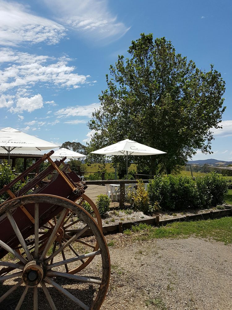 GRACEBROOK WINERY 4446 WangarattaWhitfield Rd, King Valley Victoria