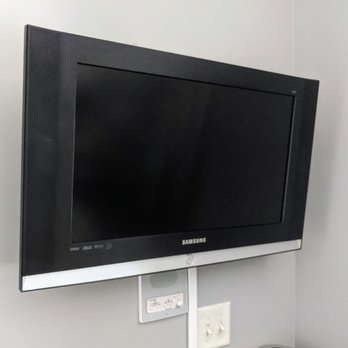 The TV Pro - Mounted this TV and hid the cables cleanly. - Home Theatre Installation Near Me