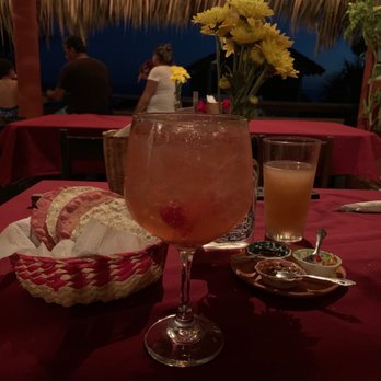 El Navegante - Mezcal and raspberry - Seafood Near Me - Santa María Tonameca, OAX El Navegante - Mezcal and raspberry - Seafood Near Me - Santa María Tonameca, OAX