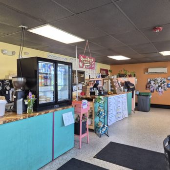 Honeycomb Cafe - Coffee & Tea Near Me - Scarborough, Maine Honeycomb Cafe - Coffee & Tea Near Me - Scarborough, Maine