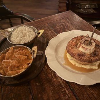 Armitage Alehouse - Chicken Breast Tikka Masala and Duck & Morel Pie - Pubs Near Me - Chicago, Illinois Armitage Alehouse - Chicken Breast Tikka Masala and Duck & Morel Pie - Pubs Near Me - Chicago, Illinois