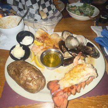Vocelli - Pizza Near Me - Tannersville, Pennsylvania