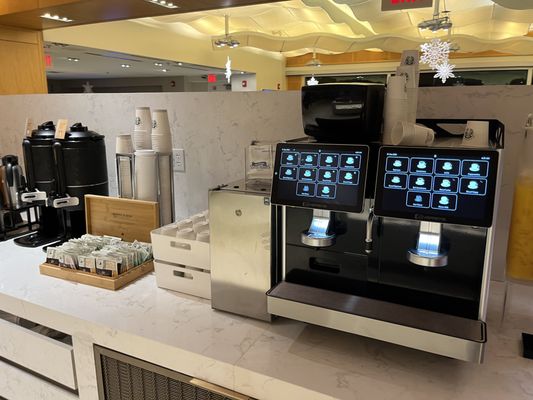 Delta Sky Club by null