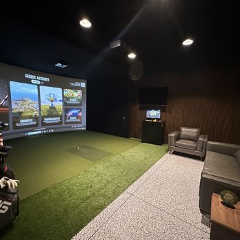 GooD LiFe Golf Lab - Bay 1 complete with Trackman iO, 3 camera angles. comfortable leather seating. - Golf Lessons Near Me - Wichita, Kansas GooD LiFe Golf Lab - Bay 1 complete with Trackman iO, 3 camera angles. comfortable leather seating. - Golf Lessons Near Me - Wichita, Kansas