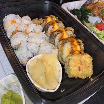 Izumi Japanese Restaurant - Spicy Tuna Roll & the Vegas Roll - Sushi Bars Near Me - Eugene, Oregon